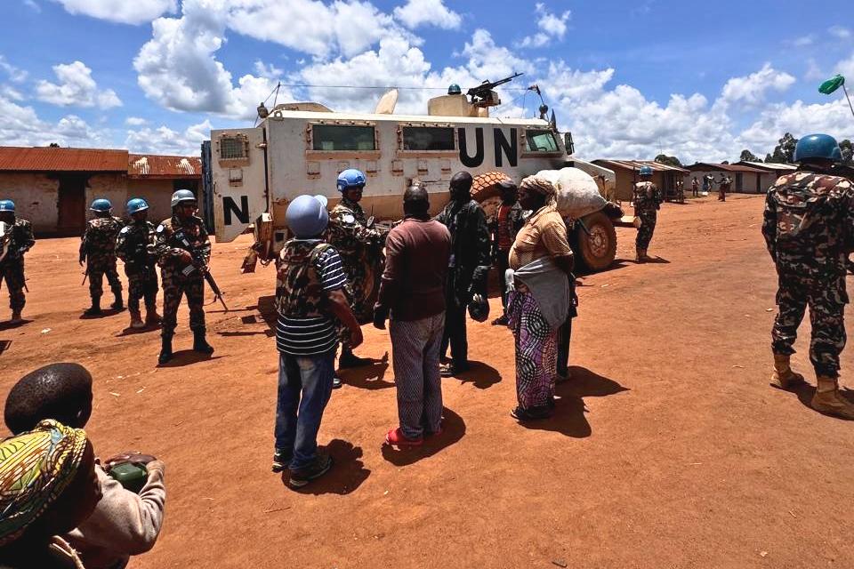 Among the former hostages are an officer of the Congolese National Police (PNC), a young activist from civil society movements, as well as a woman accompanied by her child.