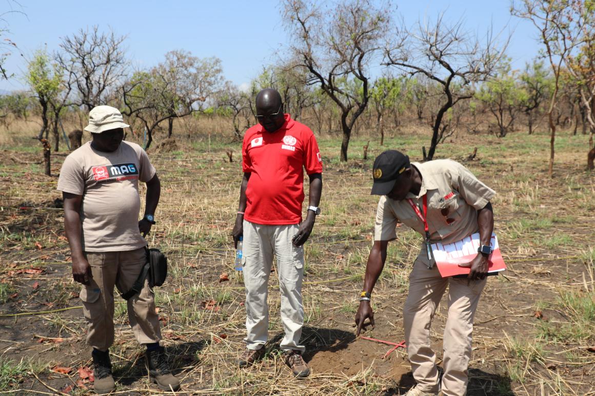 unmas staff providing on the job training to nmaa personnel during qa visit 1