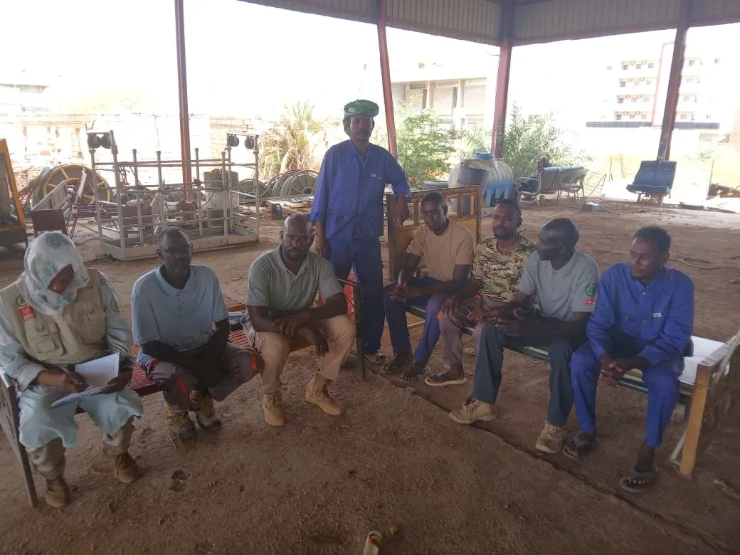 Safety briefings were provided to engineers (Photo - UNMAS/SLG)